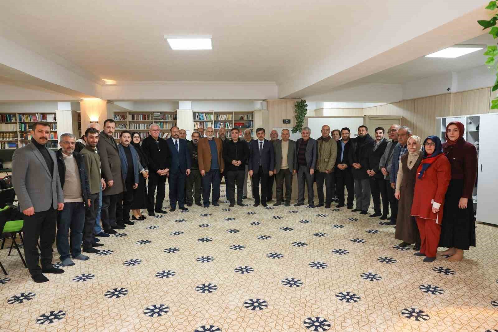 Özdemir güven tazeledi
Özdemir güven tazeledi