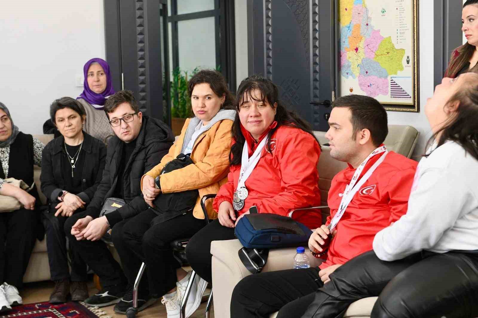 Özel Bireyler Başkan Şehirli ile buluştu
