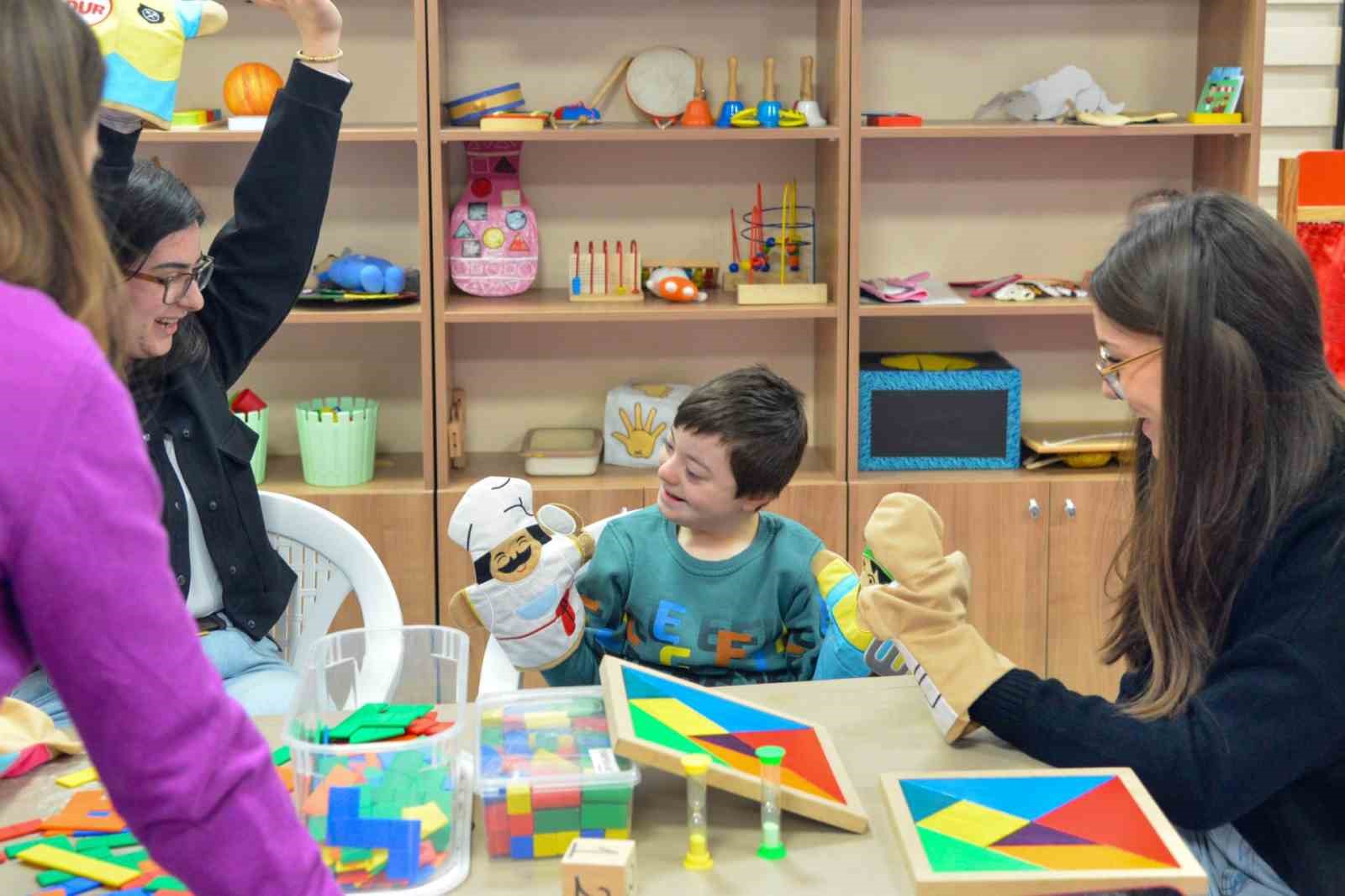 Özel eğitim öğrencileri BŞEÜ’de oyunla öğrenmenin keyfini yaşadı
