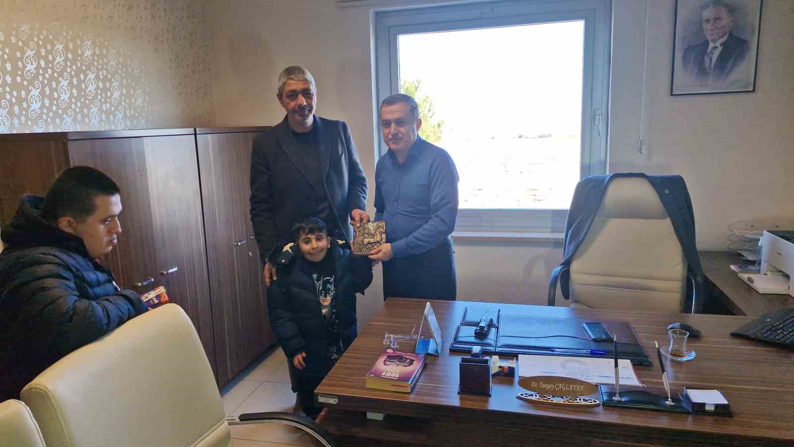 Özel eğitim öğrencileri hastane korkularını beyaz önlükle yendi
