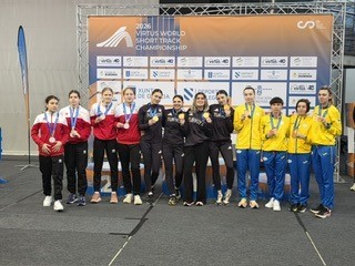 Özel sporculardan tarihi zafer
