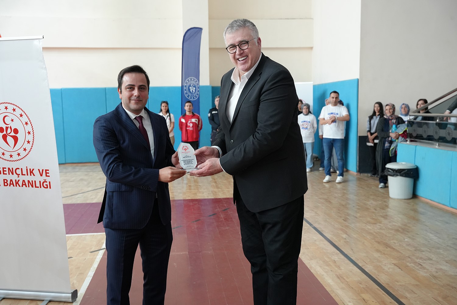 Özel sporcuların büyük buluşması tamamlandı
Özel sporcuların büyük buluşması tamamlandı