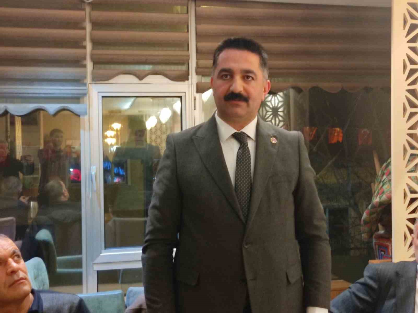 Özer, (AESOB) başkan adaylığını açıkladı
