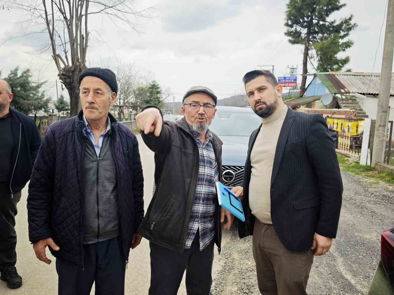 Öztürk ve Koç sahada incelemelerde bulundu
