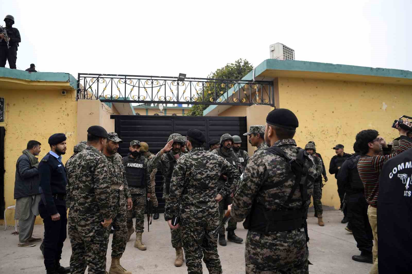 Pakistan’daki cami saldırısında can kaybı 35’e yükseldi
