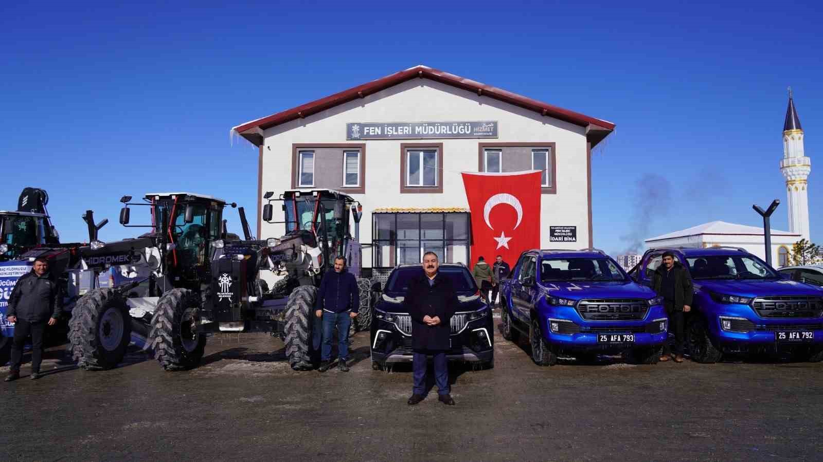 Palandöken Belediyesi araç filosunu güçlendirmeyi sürdürüyor
Palandöken Belediyesi araç filosunu güçlendirmeyi sürdürüyor