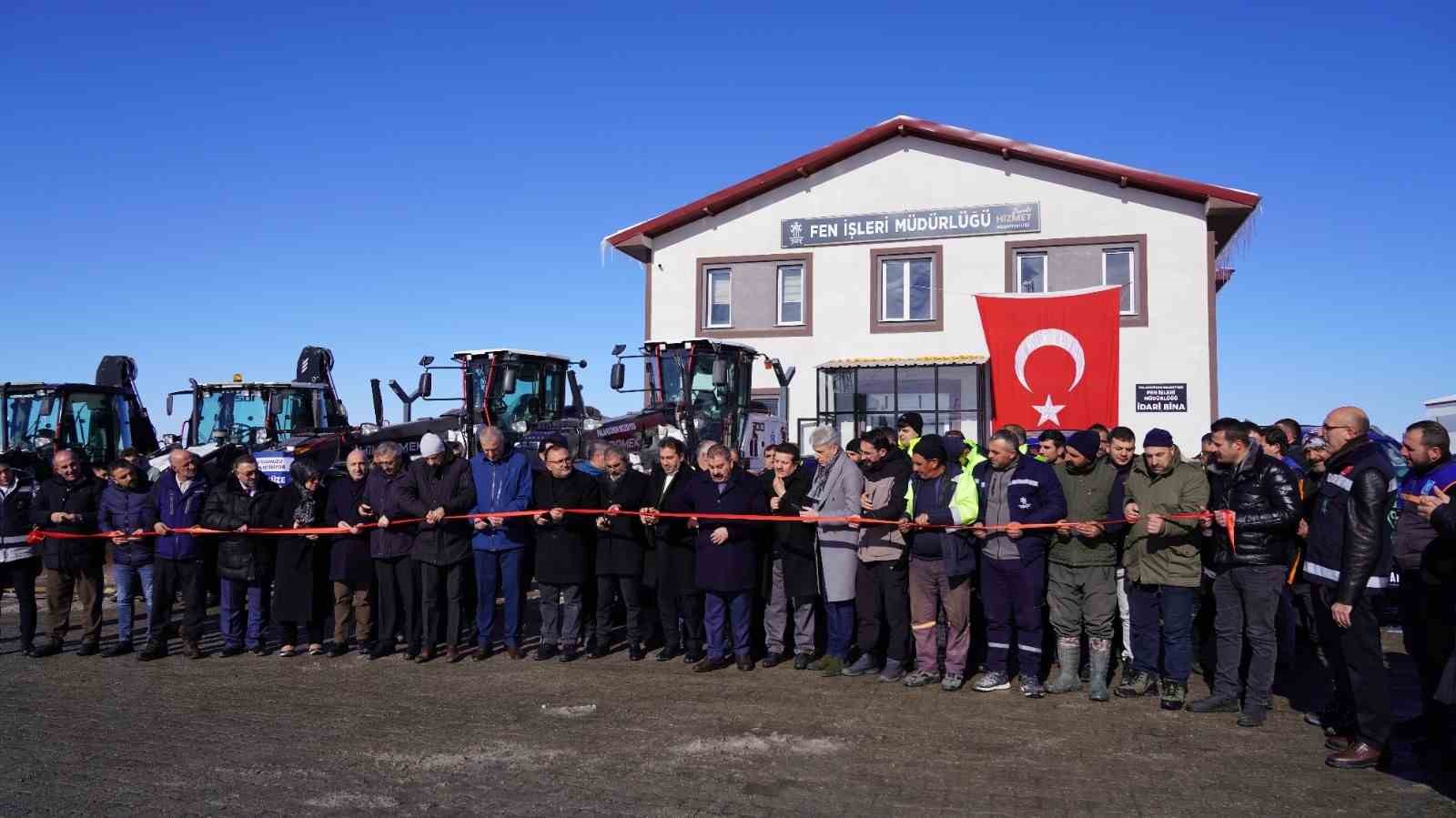 Palandöken Belediyesi araç filosunu güçlendirmeyi sürdürüyor
Palandöken Belediyesi araç filosunu güçlendirmeyi sürdürüyor