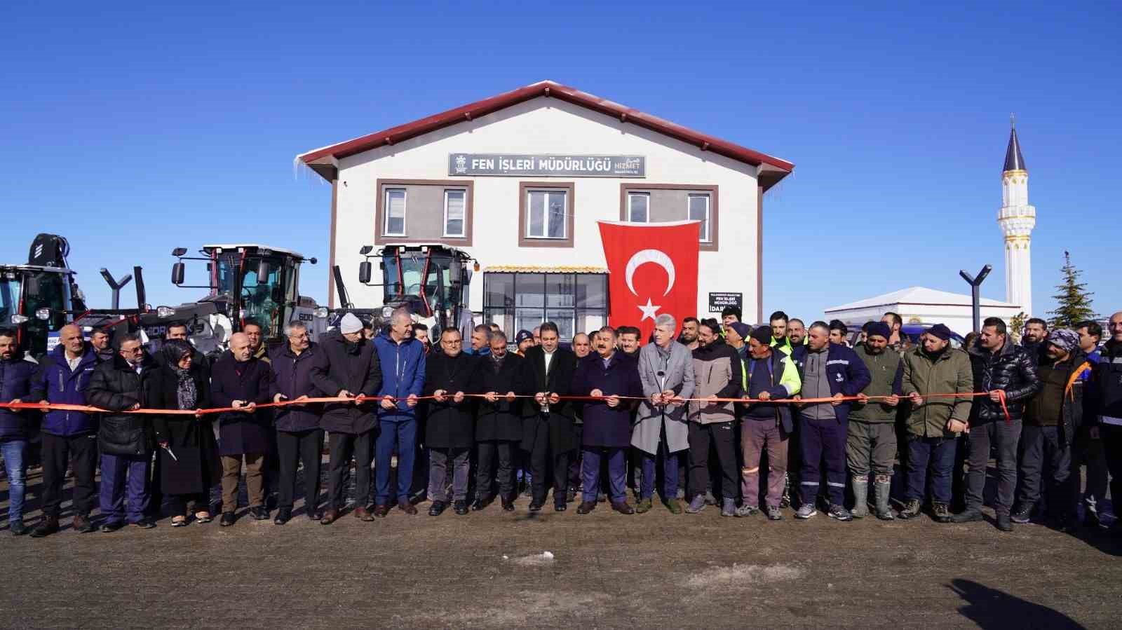 Palandöken Belediyesi araç filosunu güçlendirmeyi sürdürüyor
Palandöken Belediyesi araç filosunu güçlendirmeyi sürdürüyor