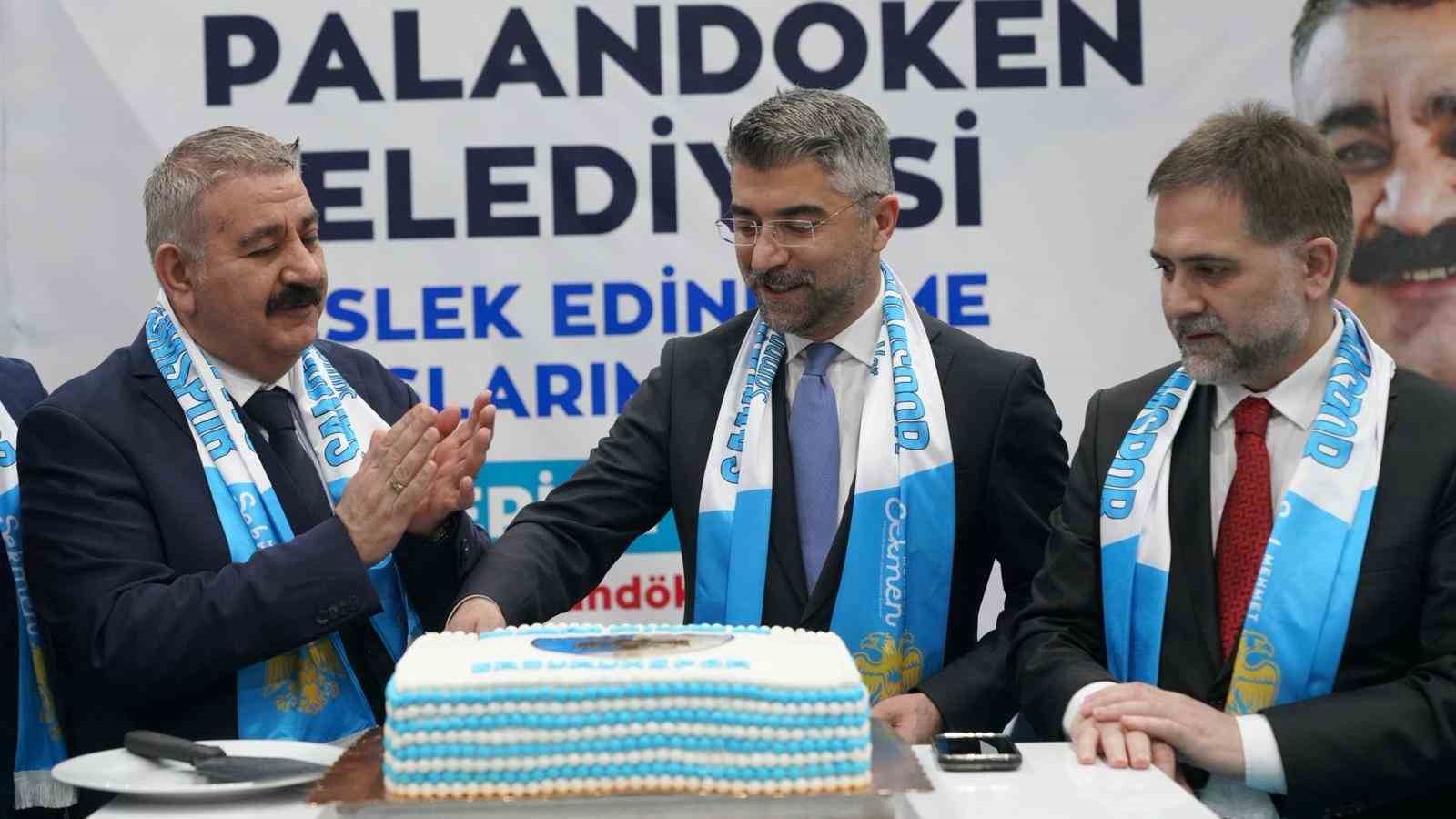 Palandöken Belediyesi’nden kariyer fuarında şampiyonluk coşkusu
