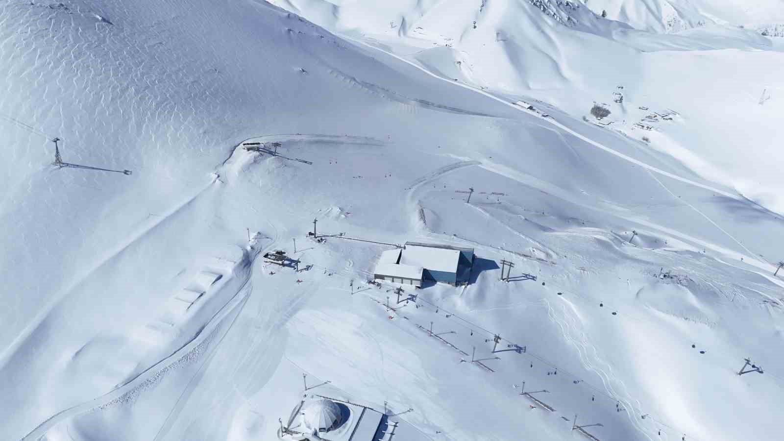 Palandöken beyaz örtüsü ile hayran bıraktı
