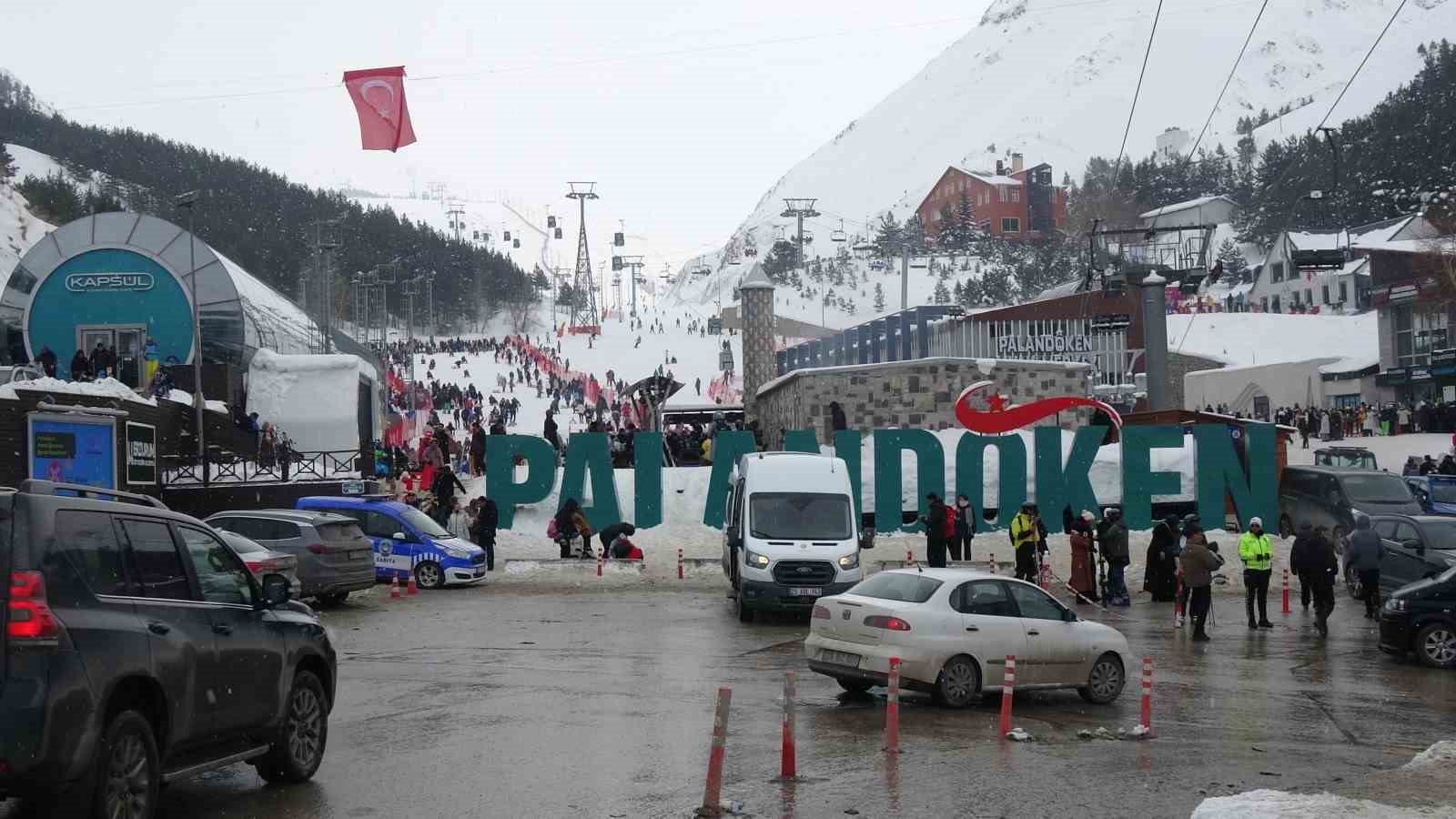 Palandöken’de kayak coşkusu
