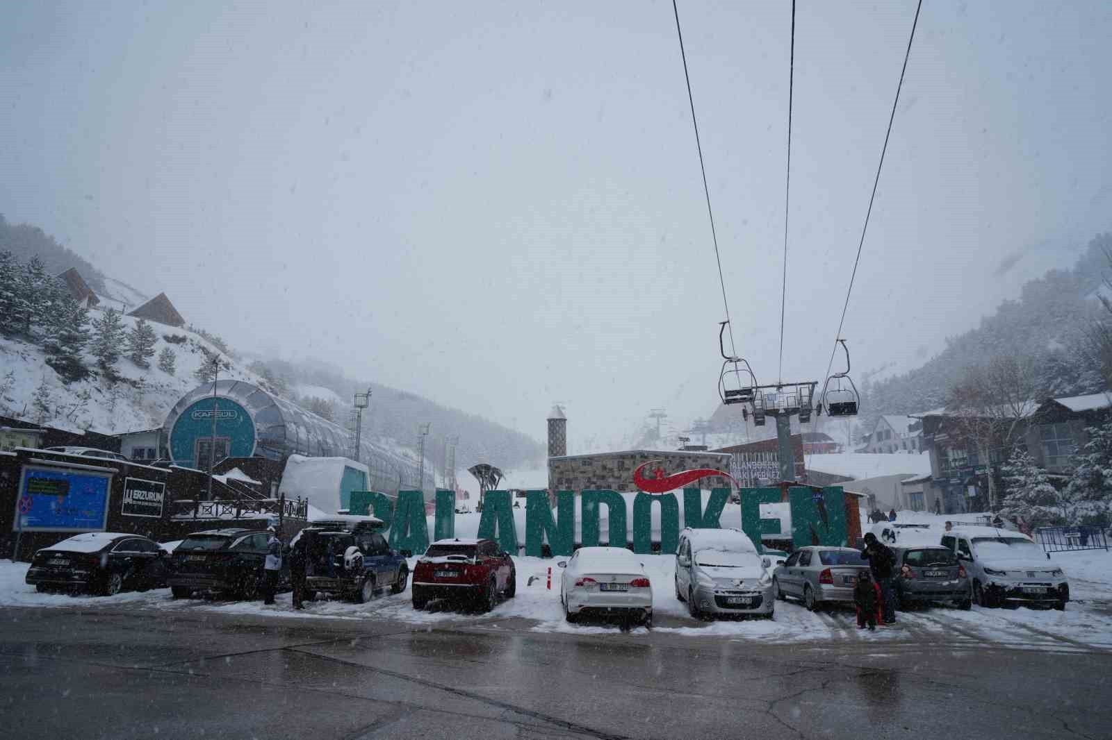 Palandöken’de kayak sezonu 30 Nisan’a kadar uzatıldı
