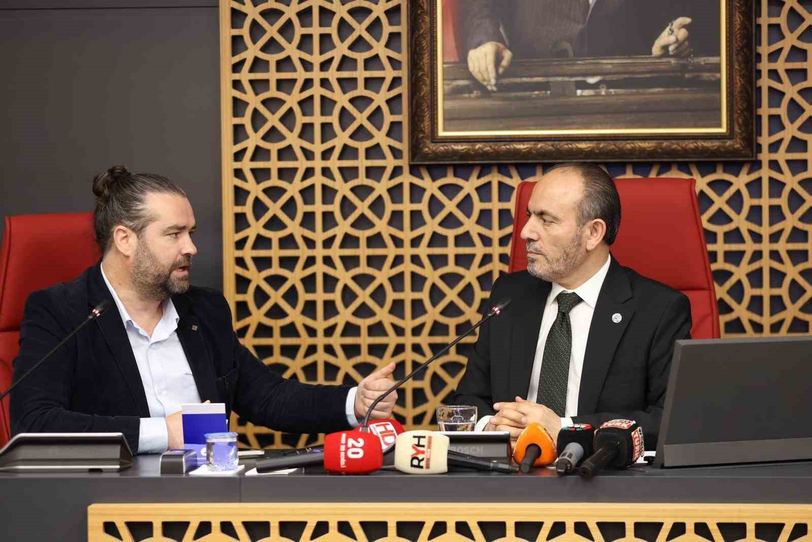 Pamukkale Üniversitesi’nde 2025-2026 arası 1 yıllık dönüşüm açıklandı
Pamukkale Üniversitesi’nde 2025-2026 arası 1 yıllık dönüşüm açıklandı