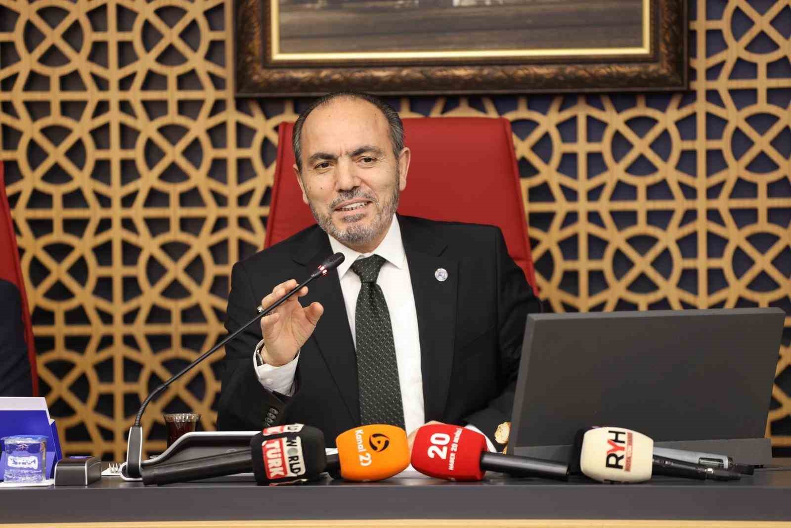 Pamukkale Üniversitesi’nde 2025-2026 arası 1 yıllık dönüşüm açıklandı
Pamukkale Üniversitesi’nde 2025-2026 arası 1 yıllık dönüşüm açıklandı