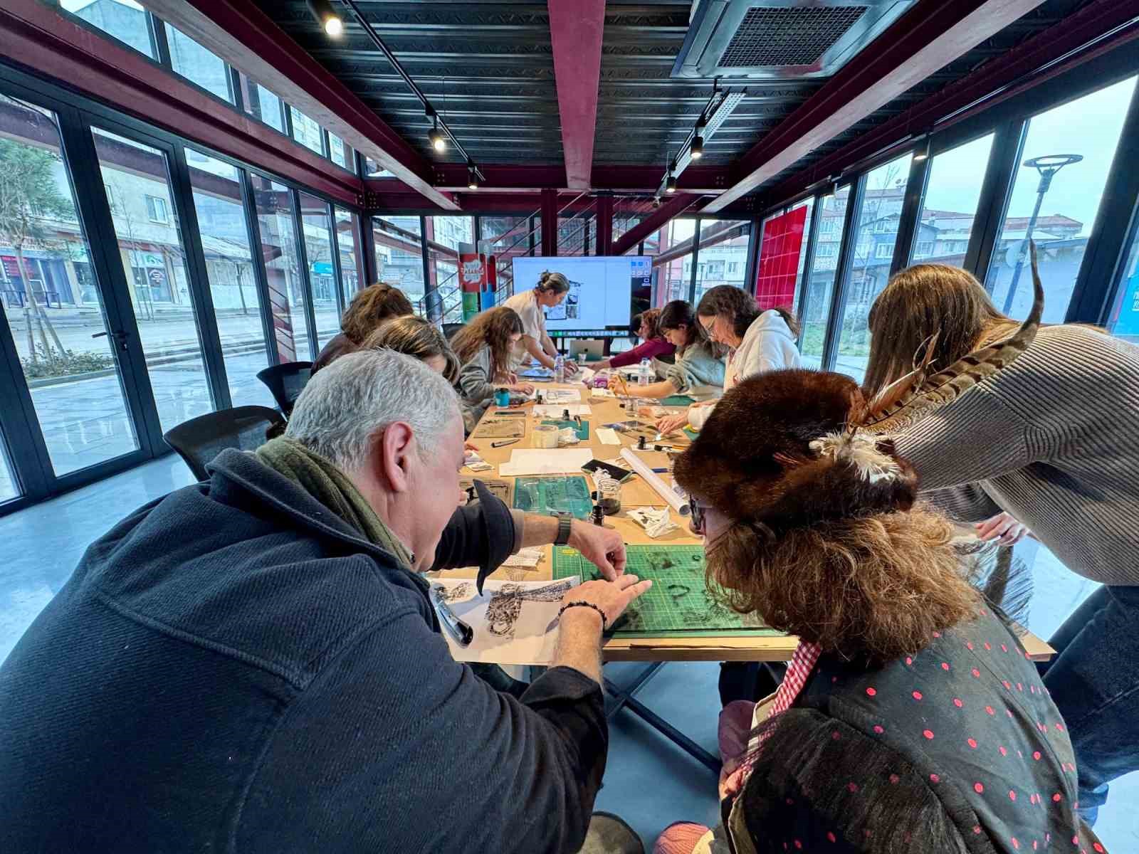 Pancar Deposu’nda gündelik malzemeler sanata dönüştü
