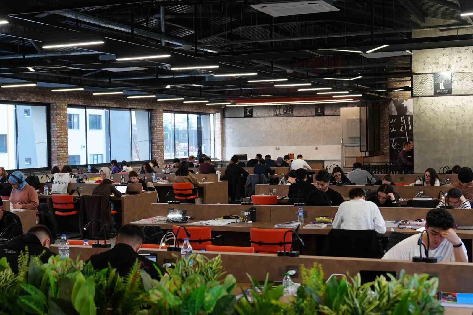 Pancarlı Gençlik Kütüphanesi gençlerin yeni adresi oldu
