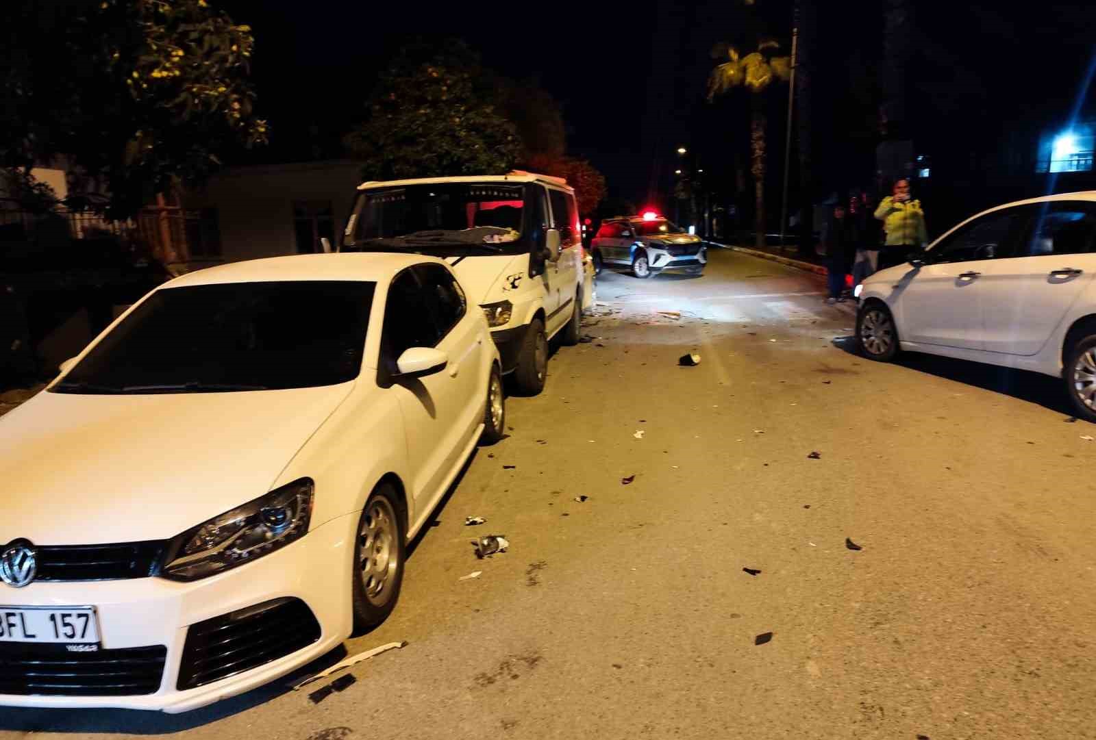 Park halindeki araçları hurdaya çevirdi, 3.41 promil alkollü çıktı
