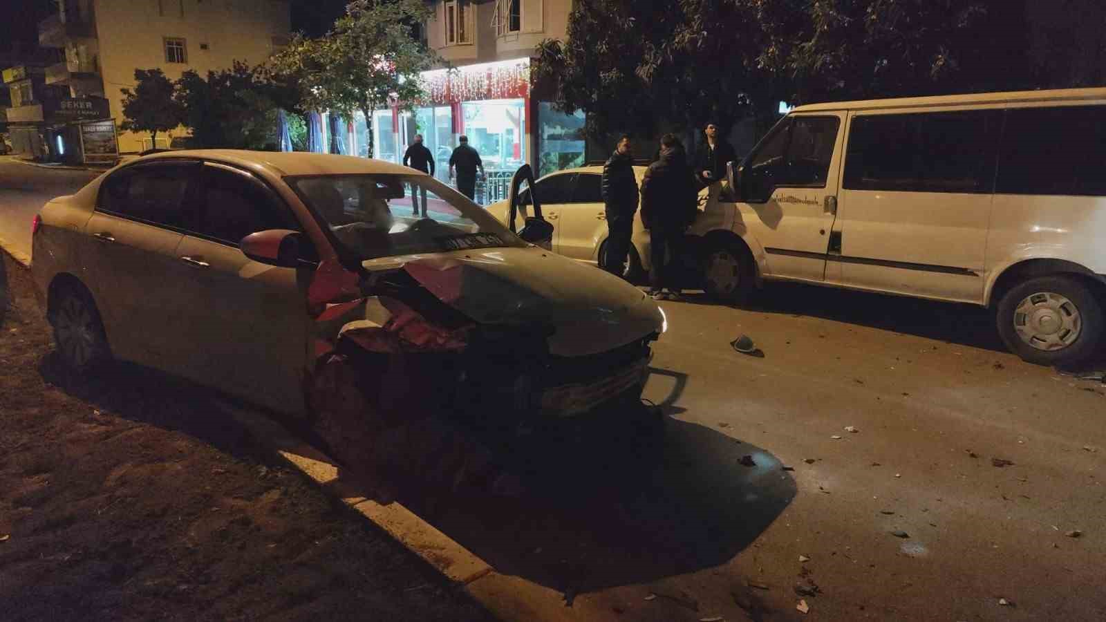 Park halindeki araçları hurdaya çevirdi, 3.41 promil alkollü çıktı
