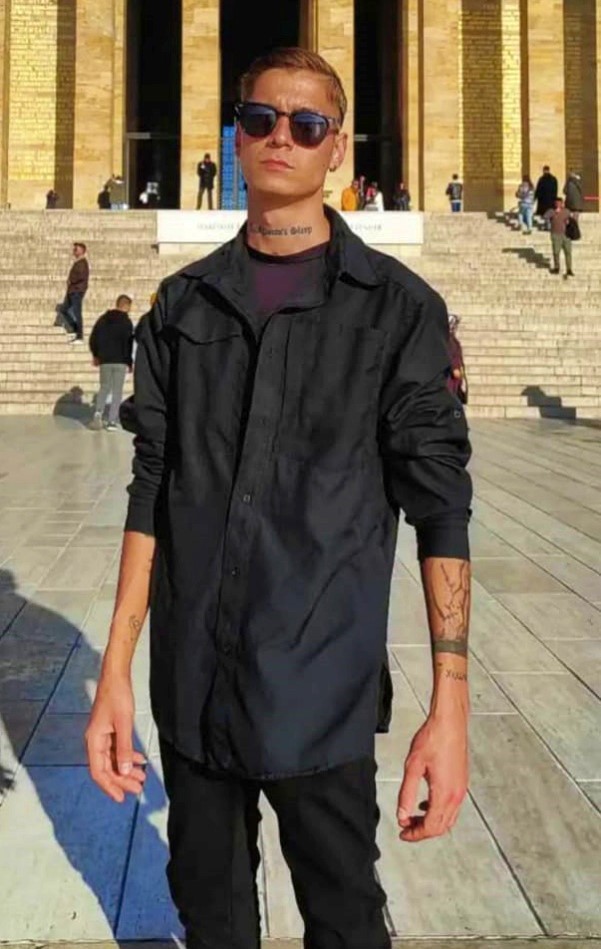 Parkta oğlunu 37 bıçak darbesiyle öldüren babaya ağırlaştırılmış müebbet talebi
Parkta oğlunu 37 bıçak darbesiyle öldüren babaya ağırlaştırılmış müebbet talebi