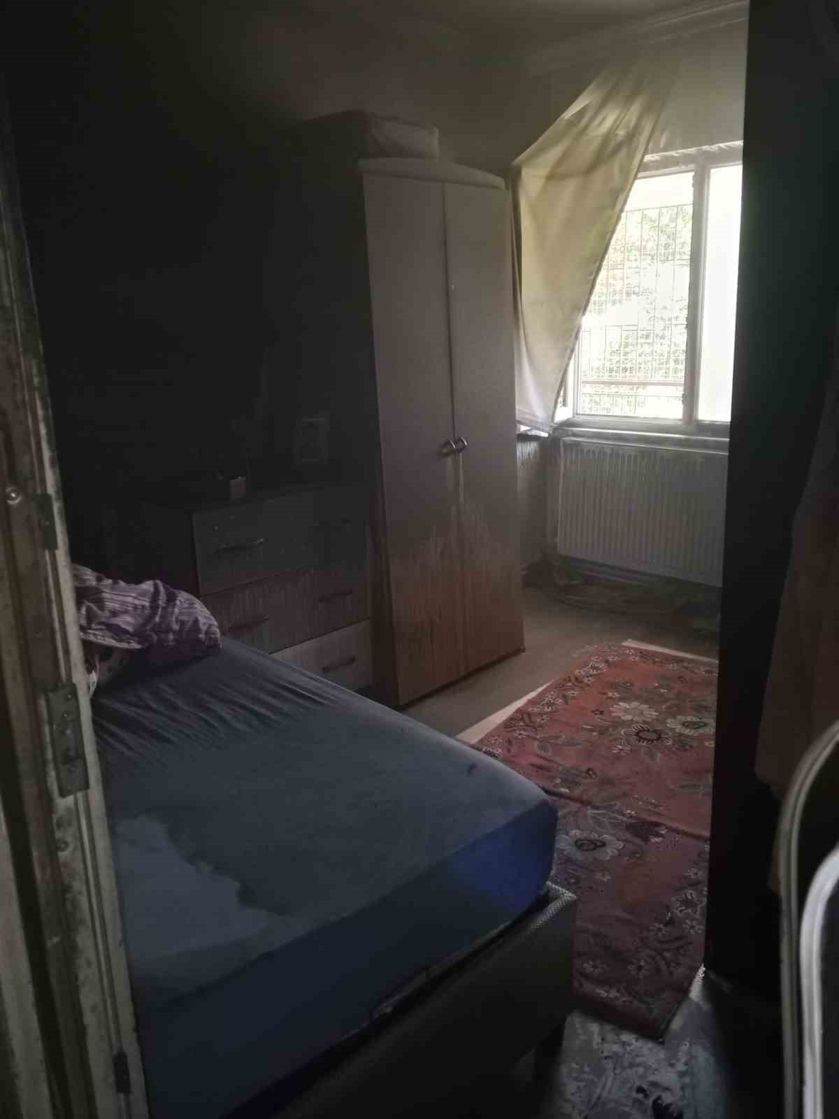 Patlama sonrası çıkan yangında engelli şahıs hayatını kaybetti
