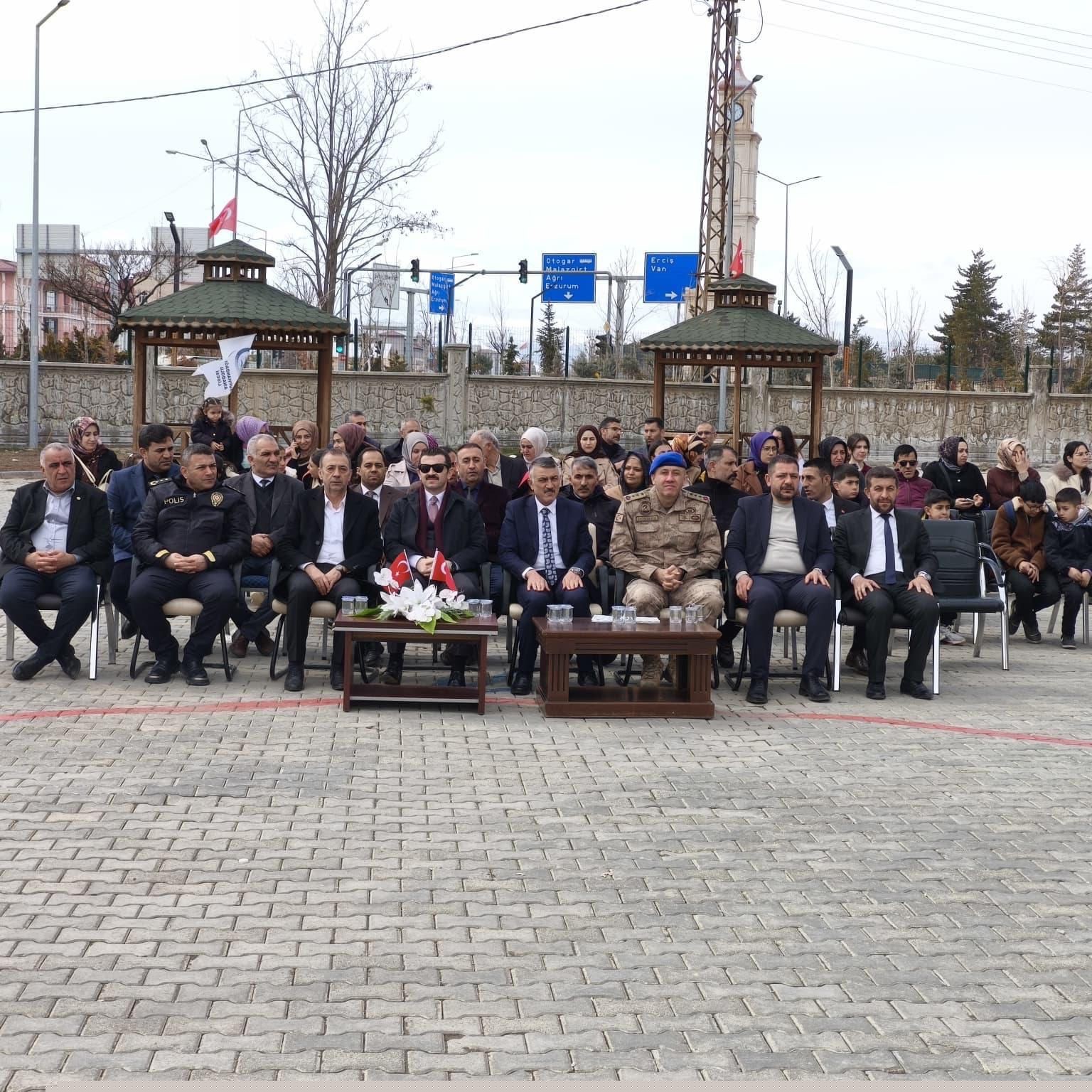 Patnos’ta baharın coşkusu: Nevruz ateşi birlik için yandı
