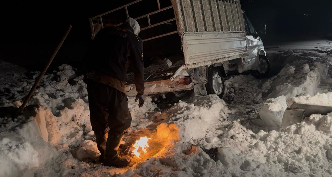 Patnos’ta kar ve tipi hayatı olumsuz etkiliyor
