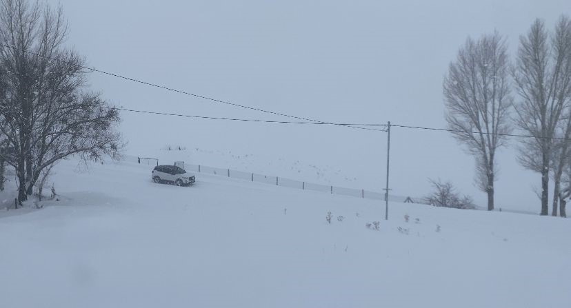 Patnos’ta kar yağışı yeniden etkisini gösterdi
