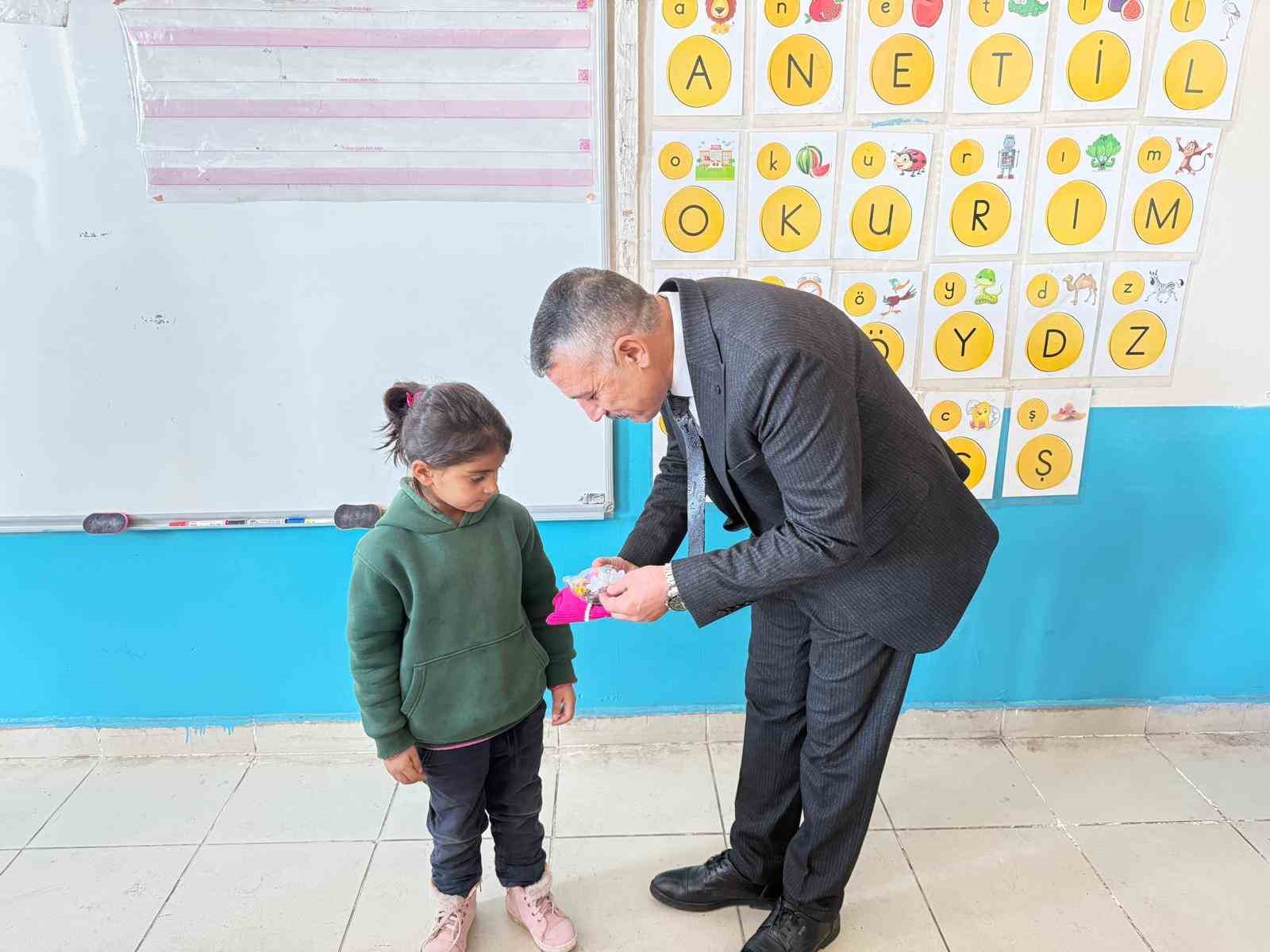 Patnos’ta öğretmenlerden örnek dayanışma
