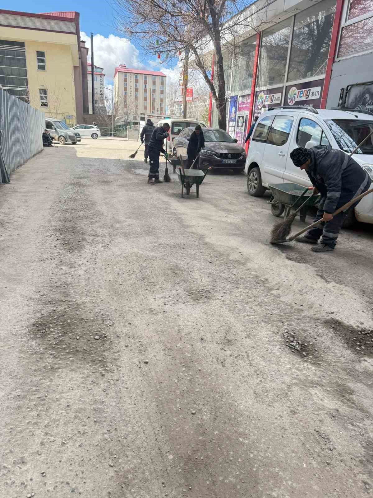 Patnos’ta Temizlik Seferberliği
Patnos’ta Temizlik Seferberliği
