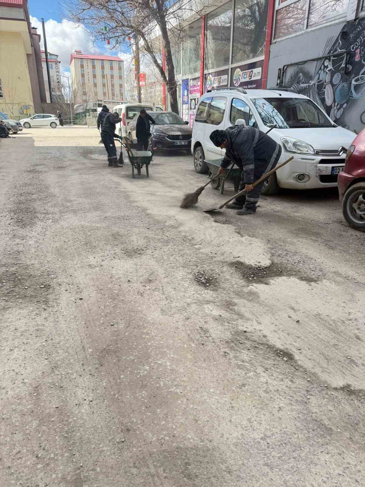 Patnos’ta Temizlik Seferberliği
Patnos’ta Temizlik Seferberliği