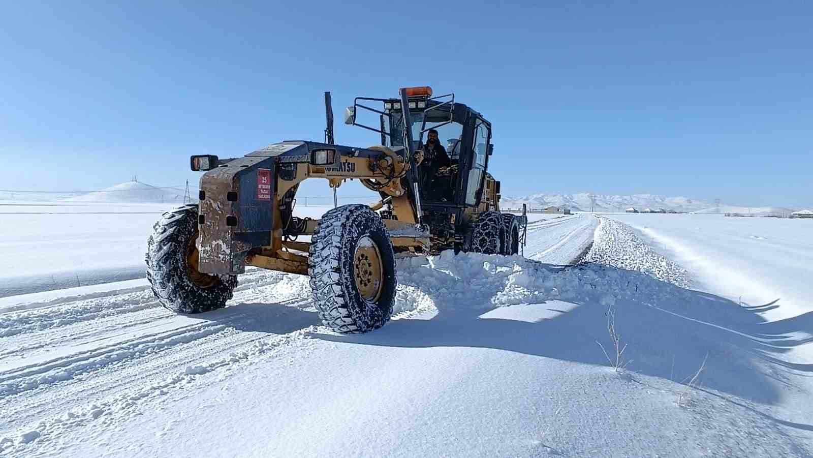 Patnos’ta tüm yollar ulaşıma açıldı
