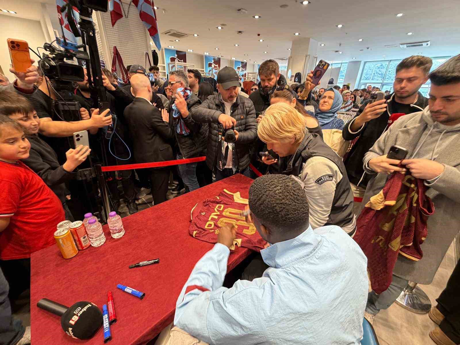 Paul Onuachu: "Maçları kazanıp sonuna bakacağız"
