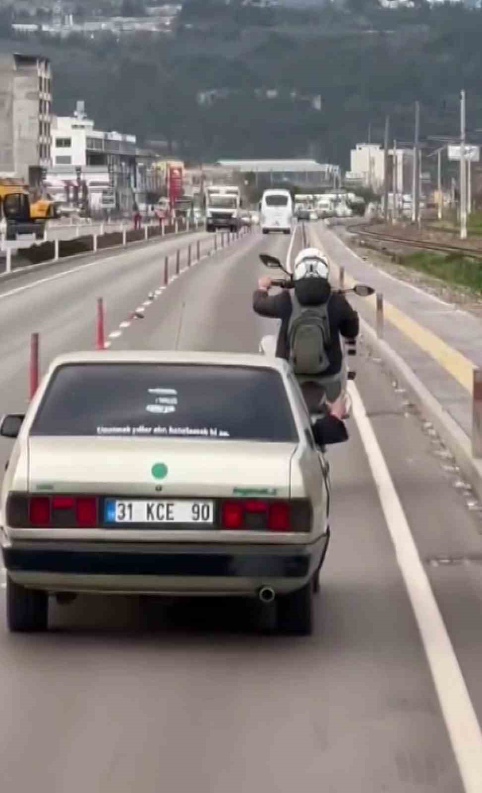 Paylaşım yapmak için trafiği tehlikeye atan sürücüye 46 bin TL ceza uygulandı
