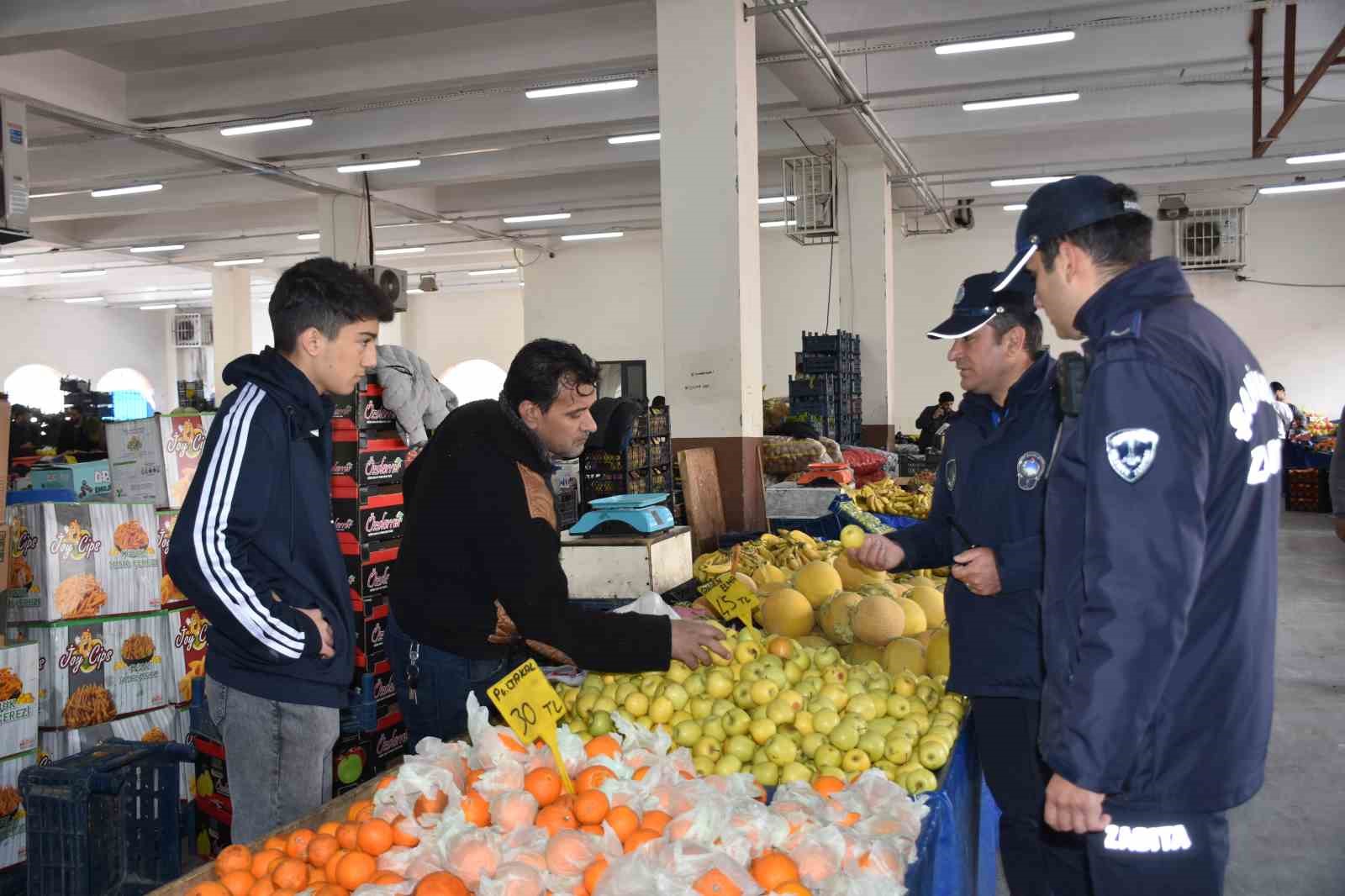 Pazarcının hilesi pes dedirtti
