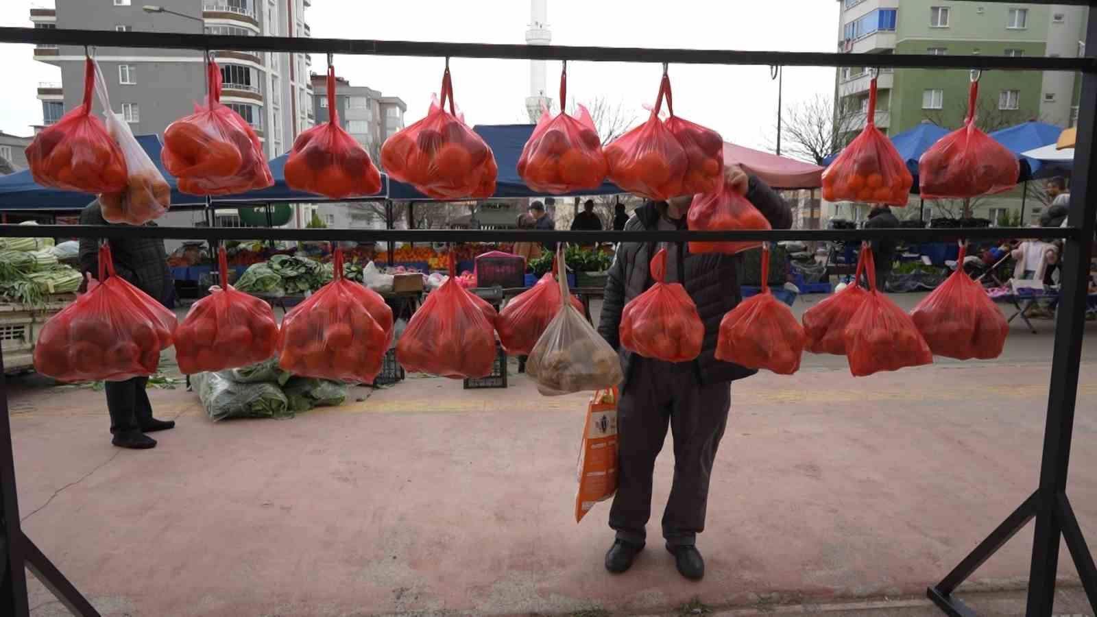 Pazardan askıya, askıdan sofraya uzanan dayanışma
