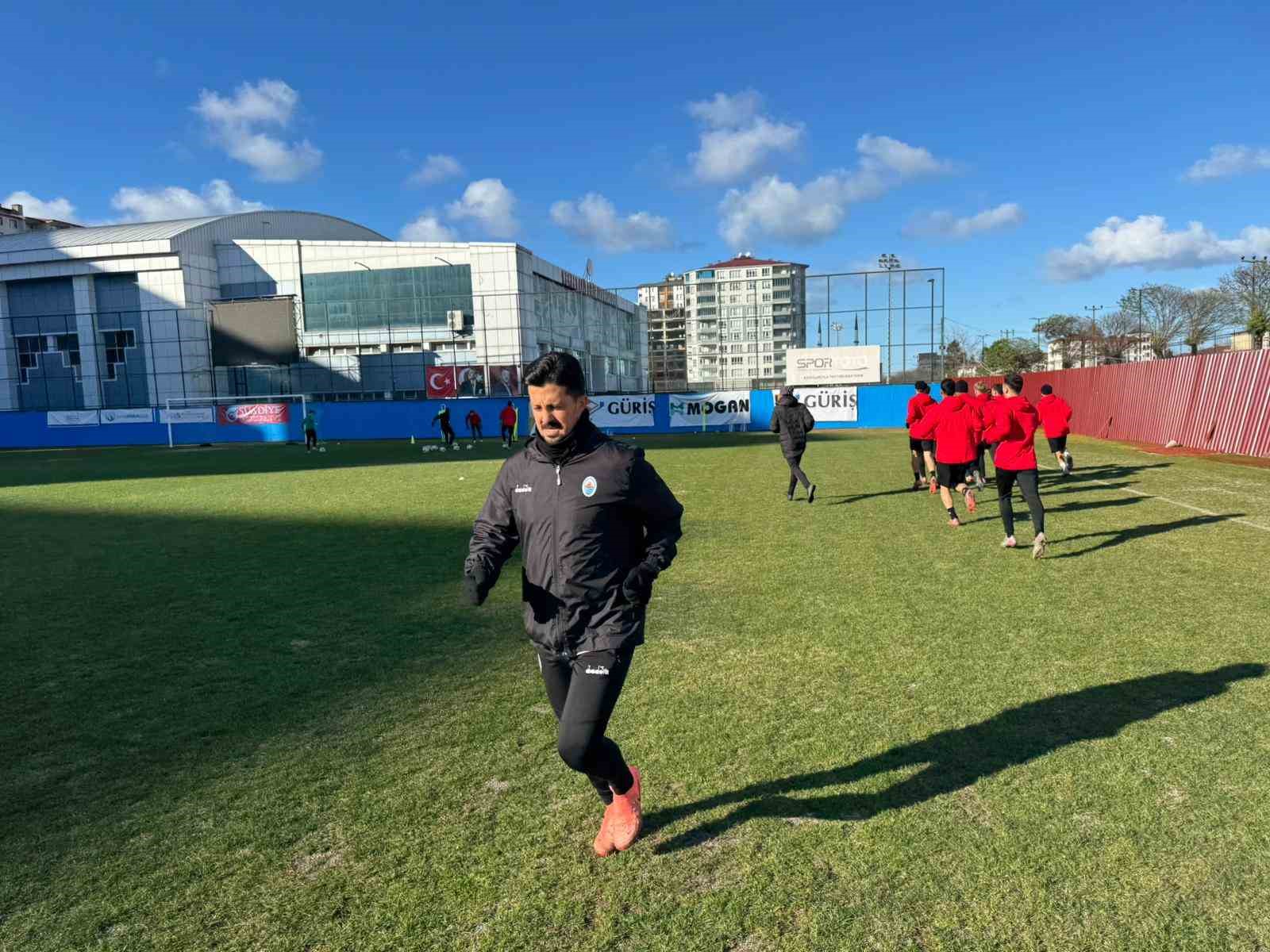 Pazarspor’da ikinci yarı mesaisi başladı
