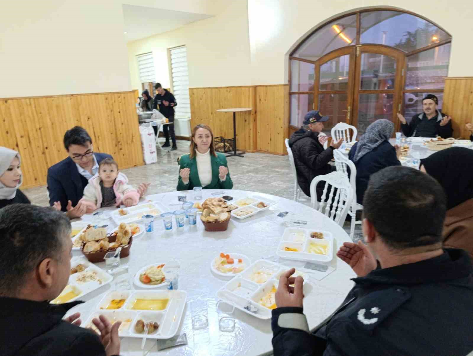 Pazaryeri’nde şehit aileleri ve gaziler onuruna iftar programı
