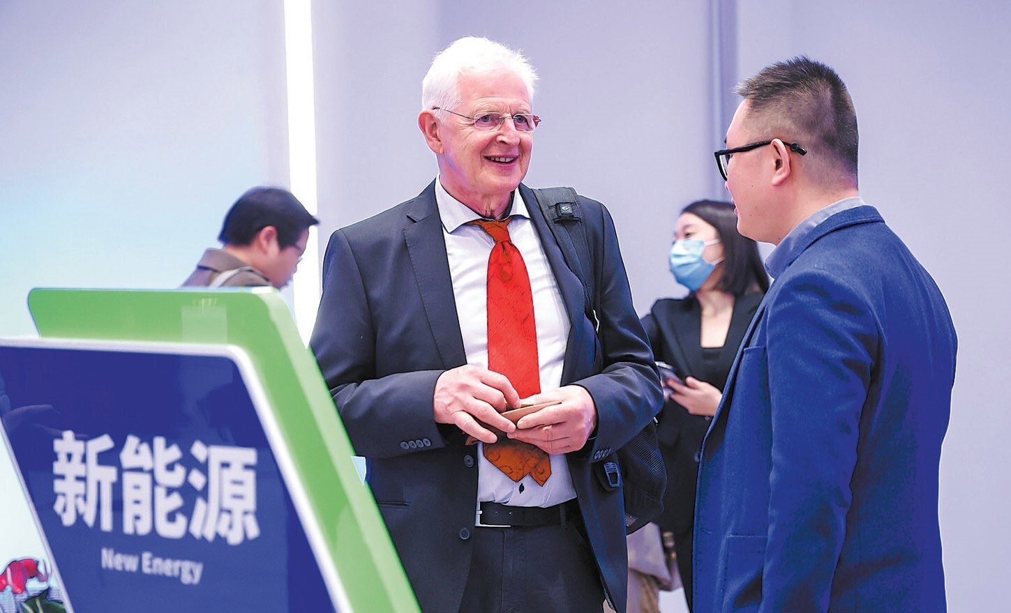 Pekin’in sanayi gelişimine ivme kazandıracak yeni projeler hayata geçiriliyor
Pekin’in sanayi gelişimine ivme kazandıracak yeni projeler hayata geçiriliyor