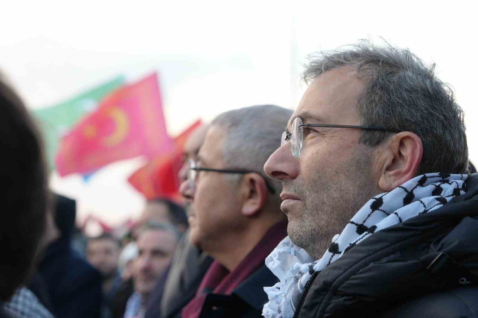 Pendik Belediyesi Gazze’de 600 kişilik çadır kent kurdu
