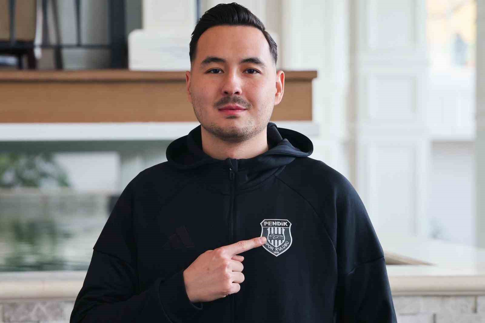 Pendikspor’un savunmacısı Berkay Sülüngöz: "Şampiyonluğa oynuyoruz ve hedefimiz net"
Pendikspor’un savunmacısı Berkay Sülüngöz: "Şampiyonluğa oynuyoruz ve hedefimiz net"