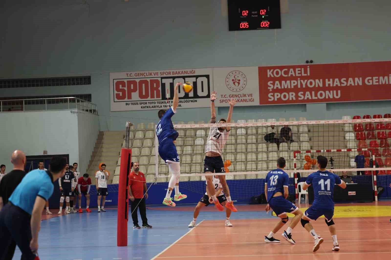 Perunicic ve Ashki’den Kağıtspor’a övgü
