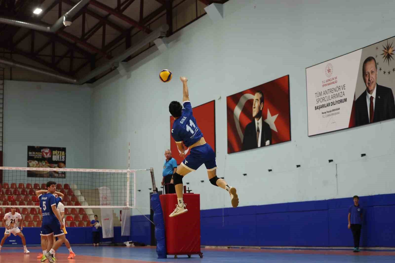 Perunicic ve Ashki’den Kağıtspor’a övgü
