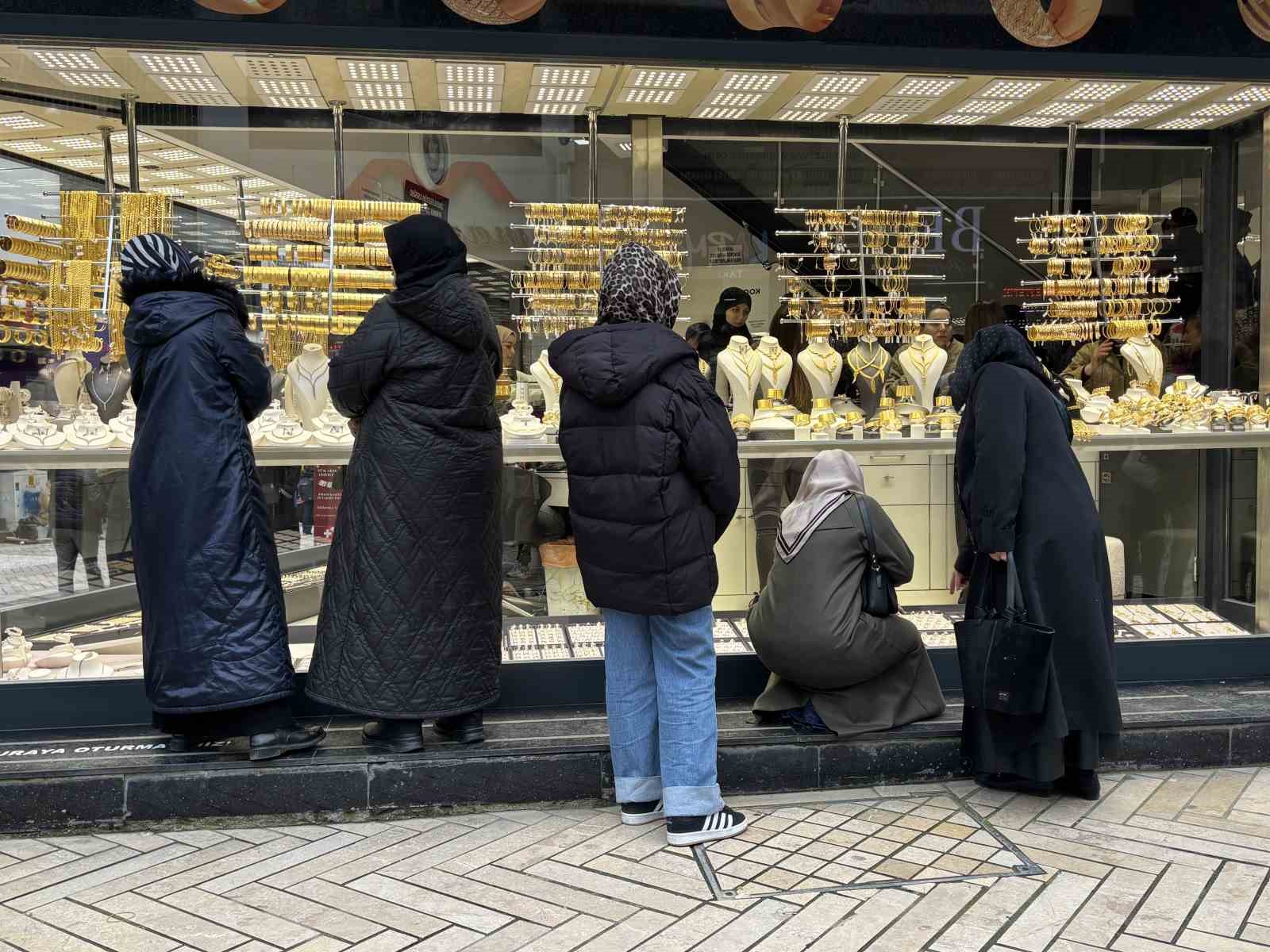 Pide değil, altın kuyruğu
