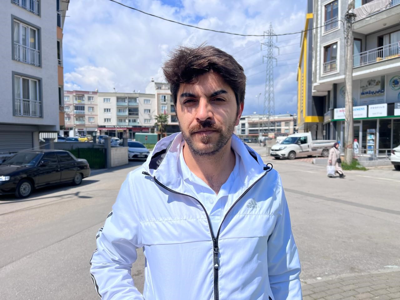 Plakayı okuyamadı, fişe "Putin" yazdı... Ruslara kahkaha attıran olay işsiz bıraktı
Plakayı okuyamadı, fişe "Putin" yazdı... Ruslara kahkaha attıran olay işsiz bıraktı