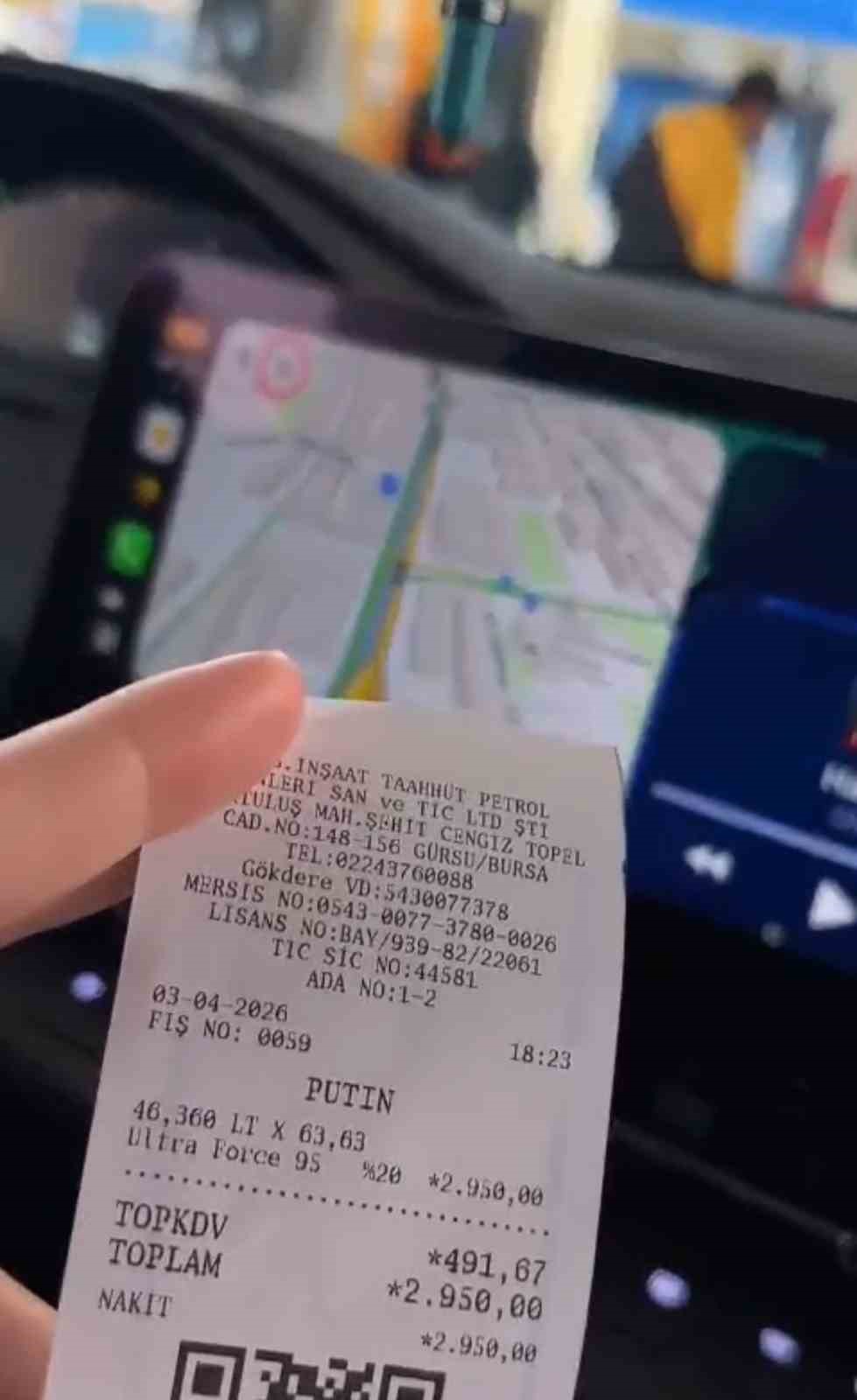 Plakayı okuyamadı, fişe "Putin" yazdı... Ruslara kahkaha attıran olay işsiz bıraktı
Plakayı okuyamadı, fişe "Putin" yazdı... Ruslara kahkaha attıran olay işsiz bıraktı