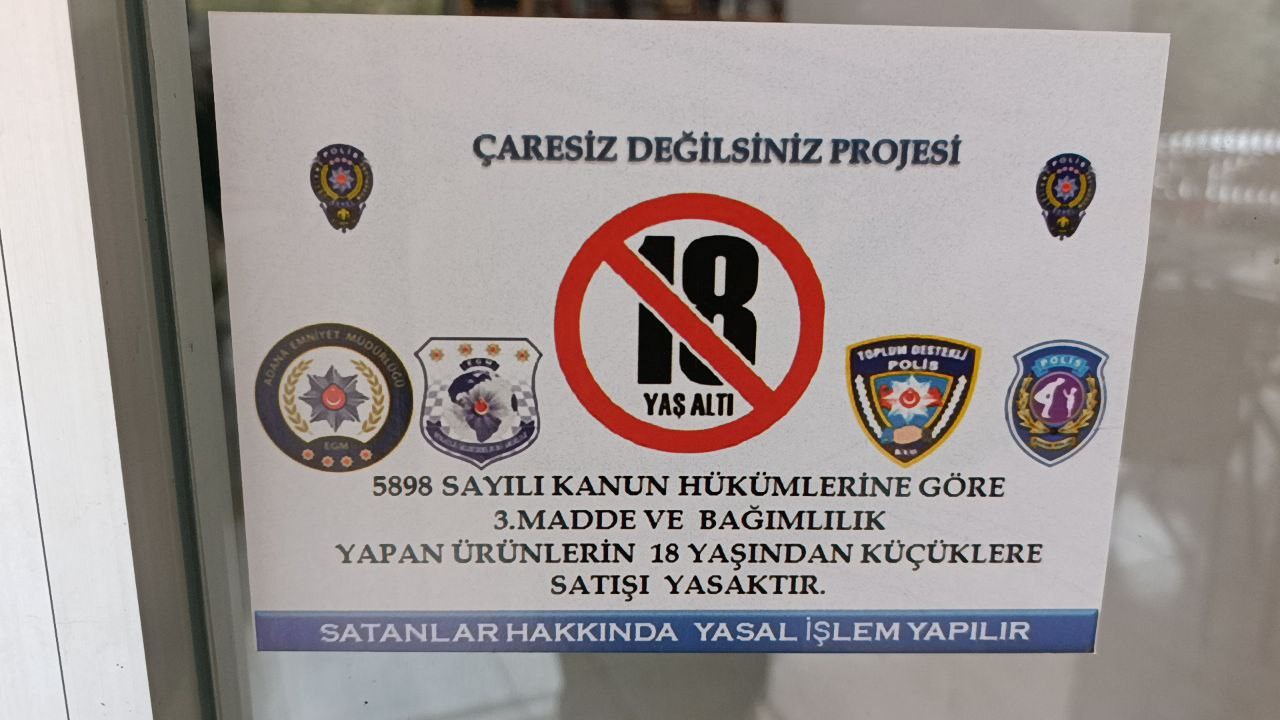 Polis ekiplerinden siber suçlar ve şiddete karşı bilgilendirme

