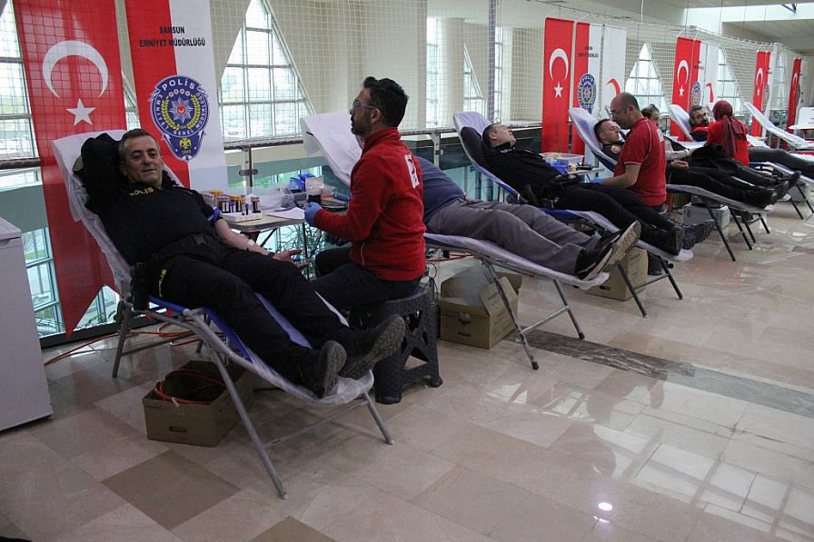 Polis Haftası: 181. yıla 181 ünite kan bağışı
