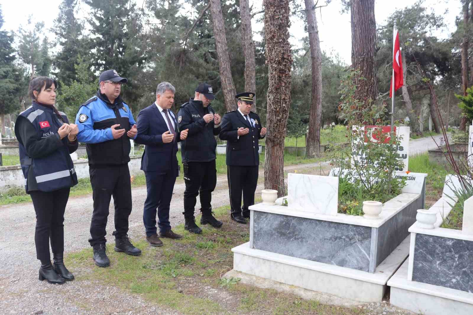 Polis Haftası: Bafra’da şehit polislere dua, vatandaşa bilgilendirme
