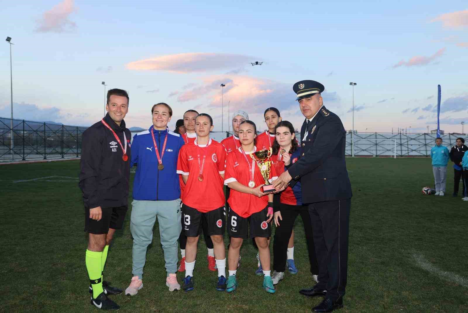 Polis Haftası Futbol Turnuvası tamamlandı
