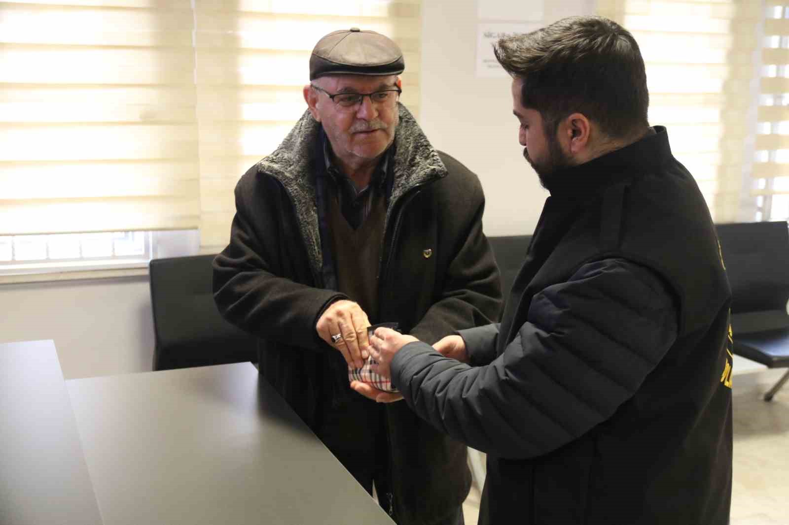 Polis ve savcı yalanına inanıp 5 milyon lirasını kaptırdı
